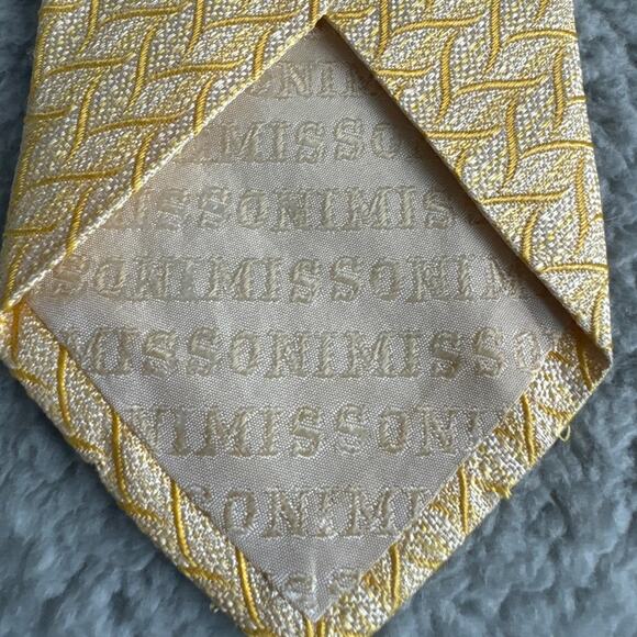 Missoni Italian Silk Tie  Muted Yellow Tonal Pattern 60”x3” Designer Power Ties - Picture 5 of 8